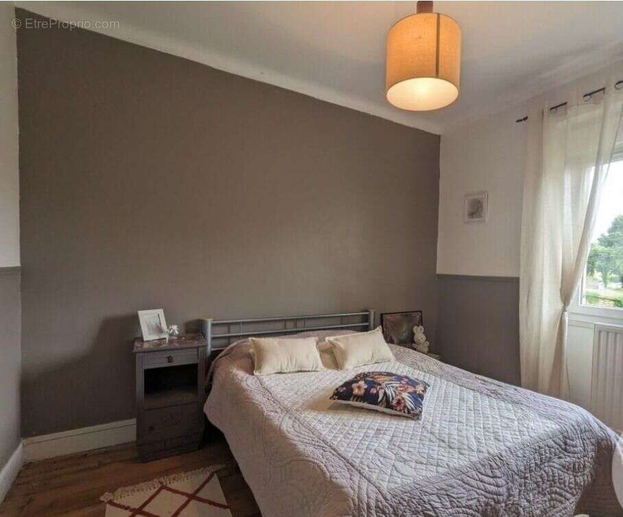 Maison à MONTMORILLON