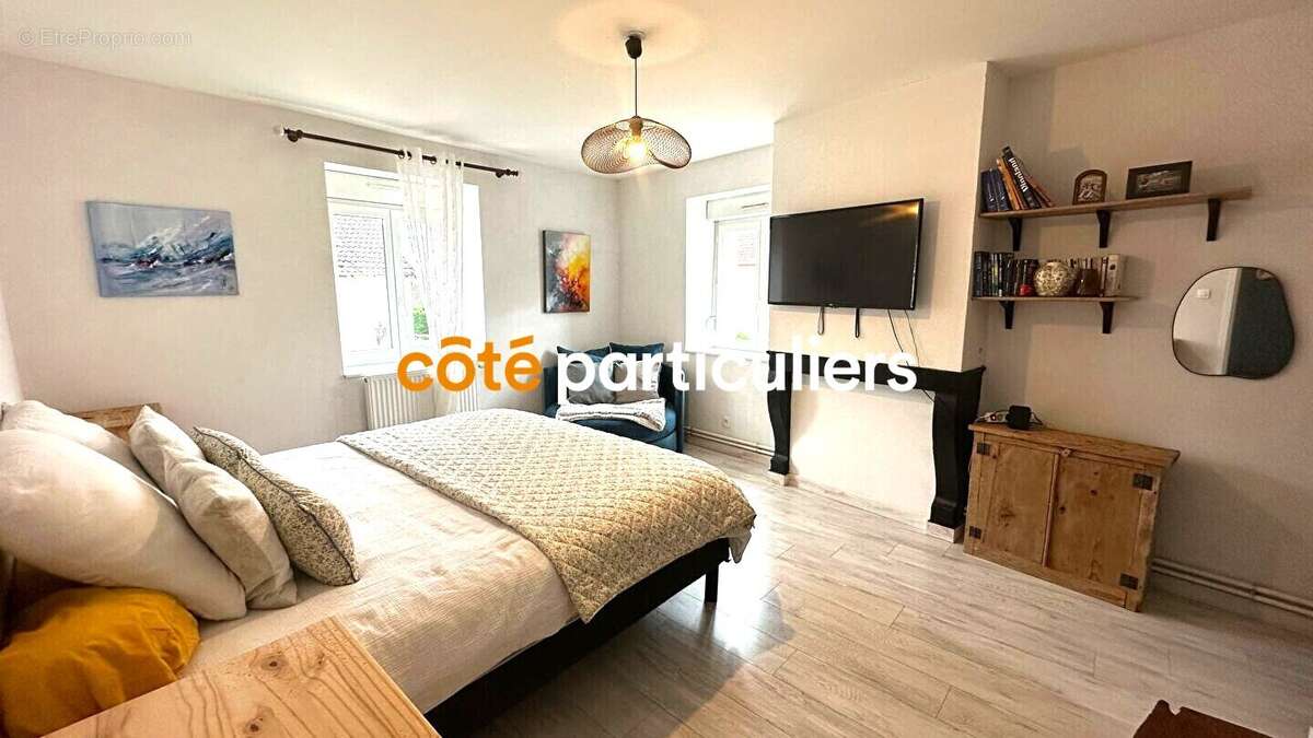 Maison à FOUCHERANS