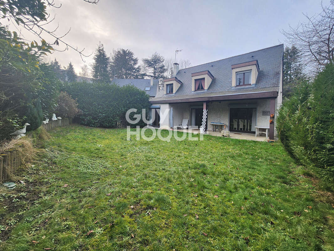 Maison à LA CELLE-SAINT-CLOUD