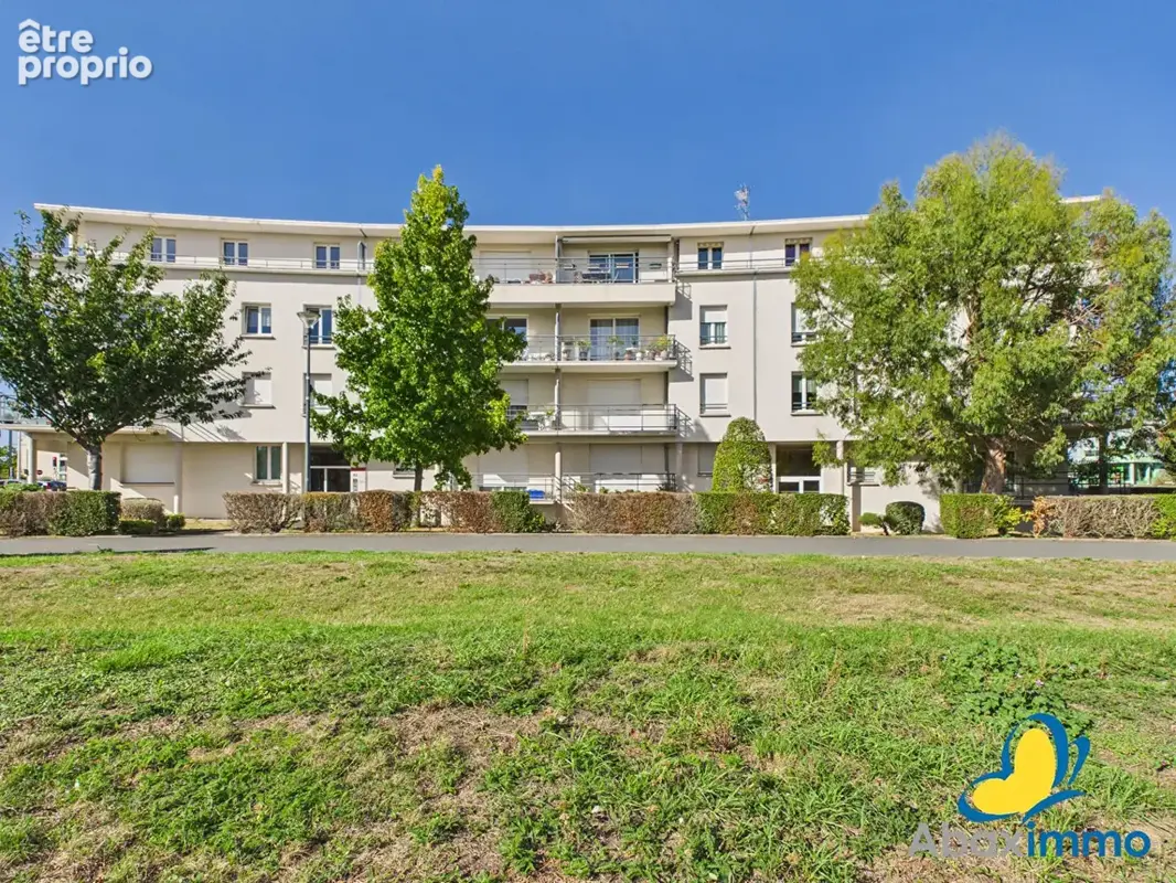Appartement Ifs 4 pièces avec ascenseur, balcon et garage - photo 13