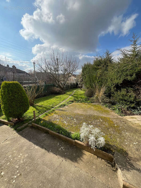 Maison à CHEPTAINVILLE