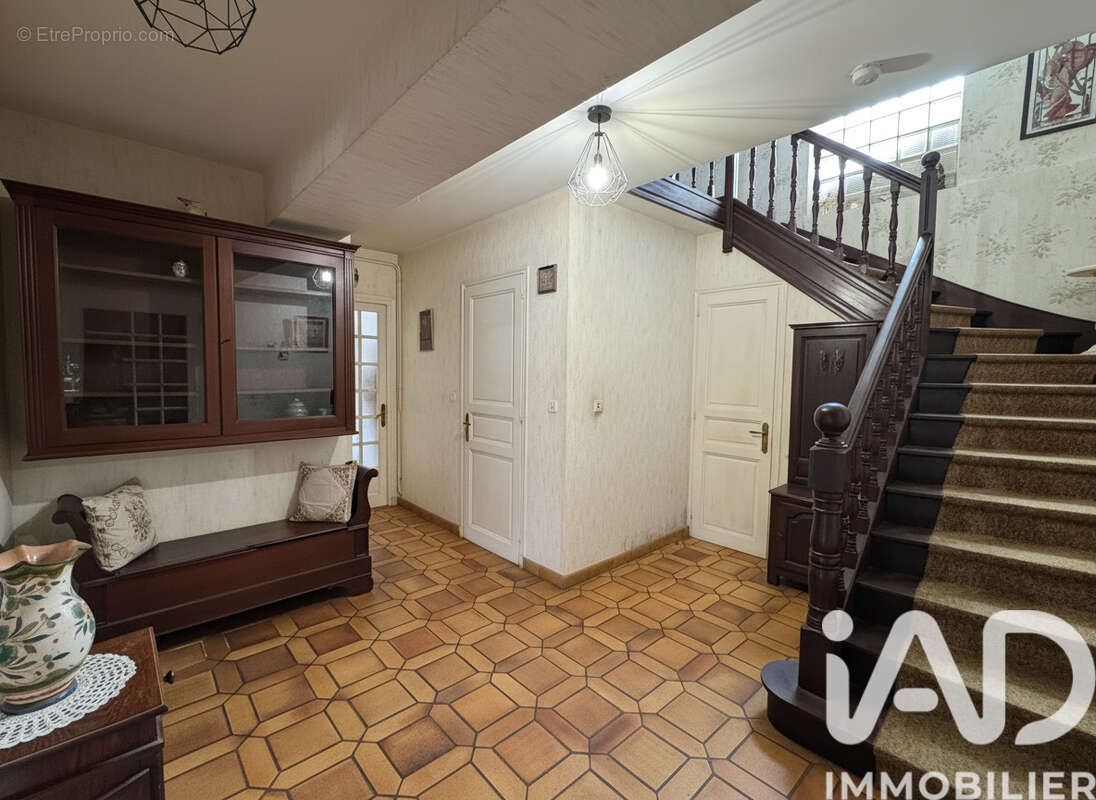 Maison 182 m² à Fougax-Et-Barrineuf  - photo 7