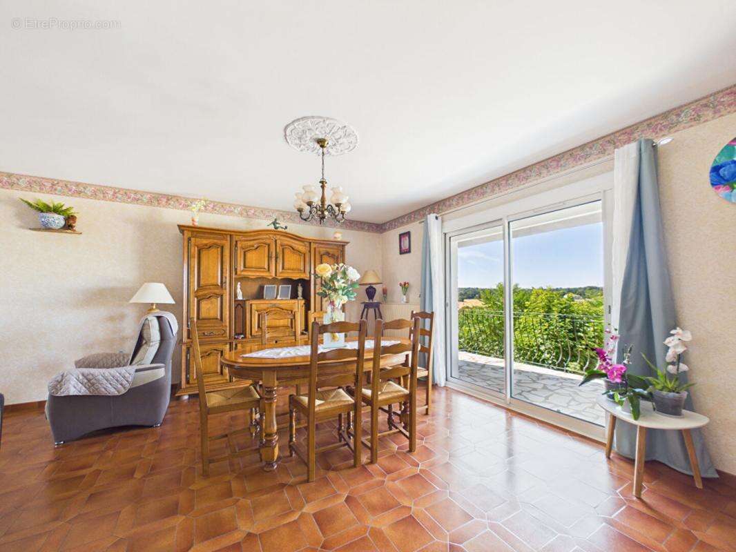 Maison Montamise 4 pièce(s) 105 m2 - photo 4