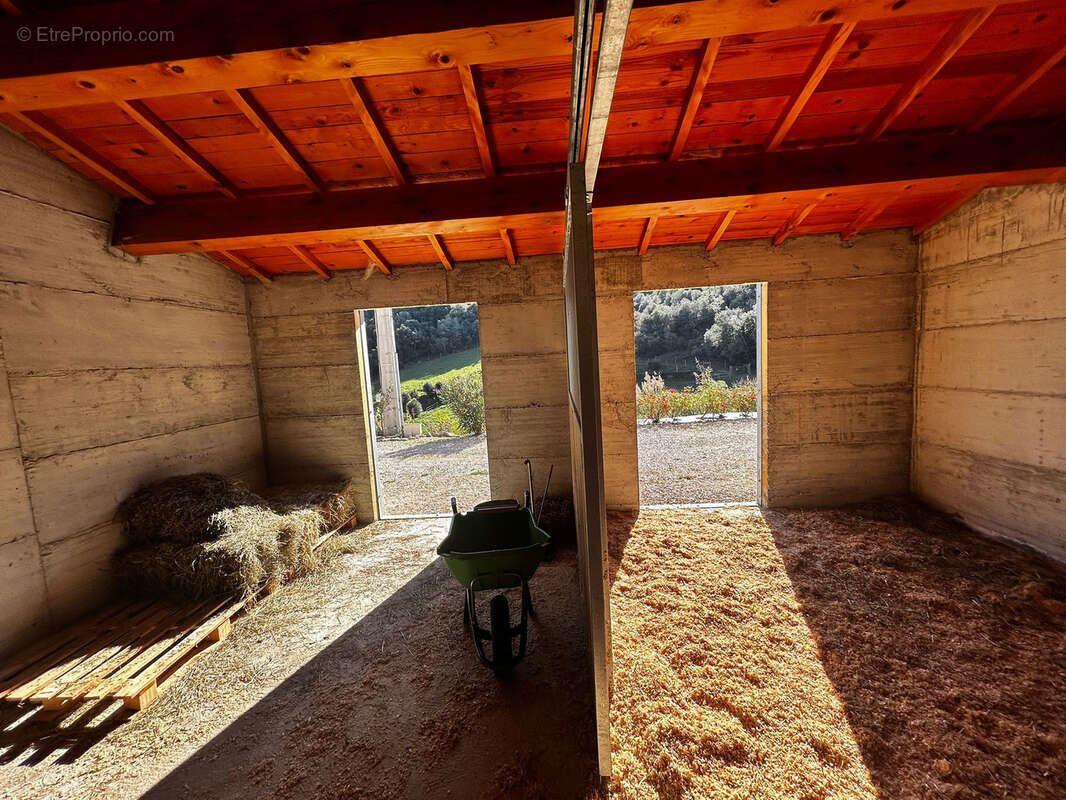 Maison à SAINT-FORTUNAT-SUR-EYRIEUX