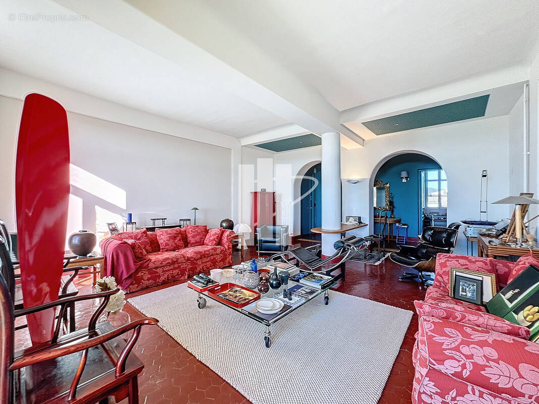 Appartement à FREJUS
