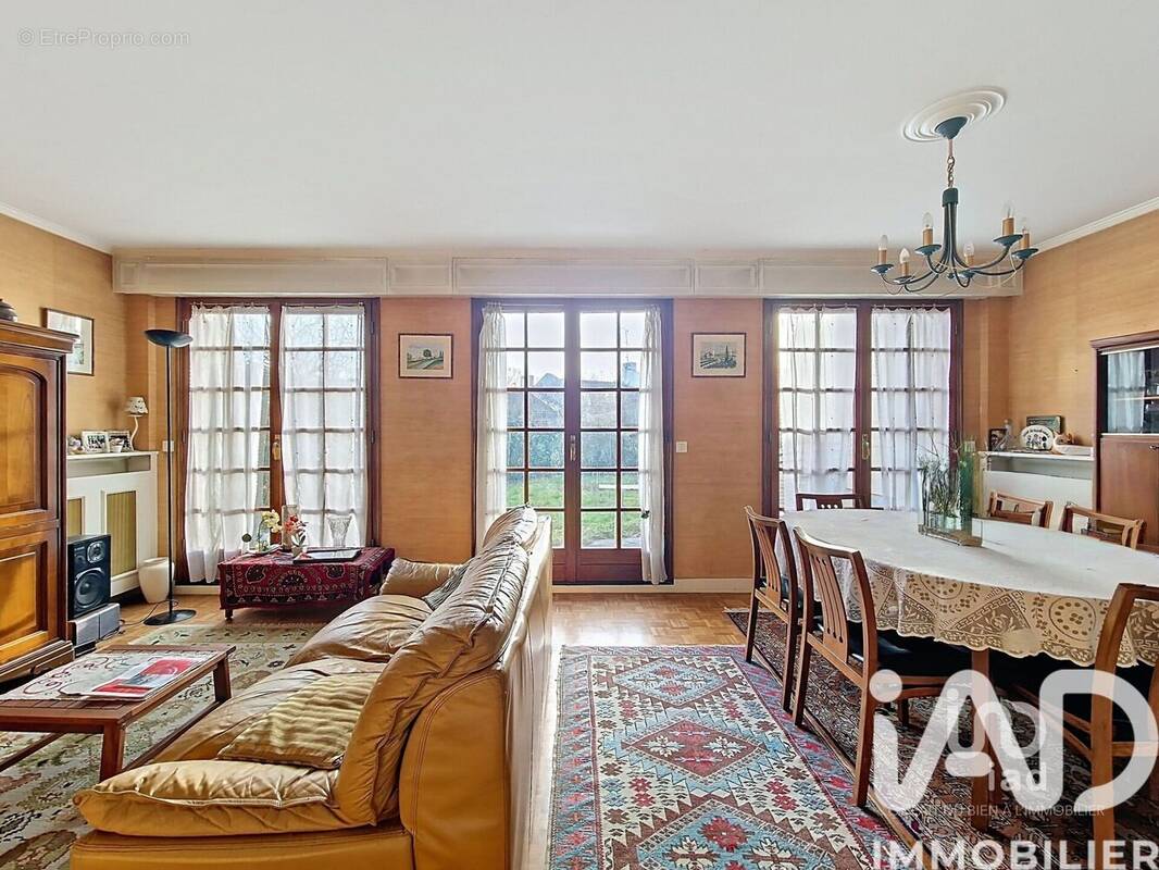 Photo 1 - Maison à RIS-ORANGIS