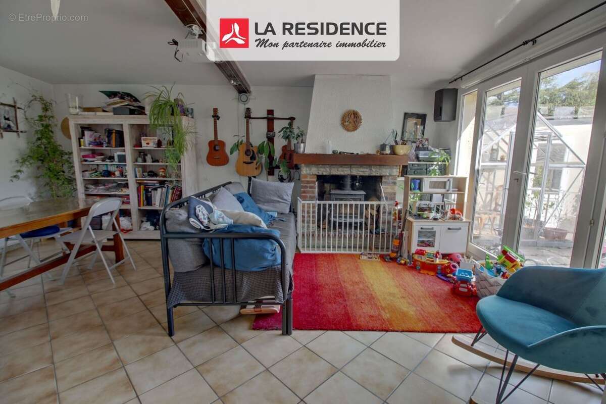 Maison 95 m² à Menucourt  - photo 2