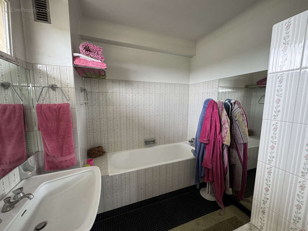 Appartement à SAINT-MAUR-DES-FOSSES