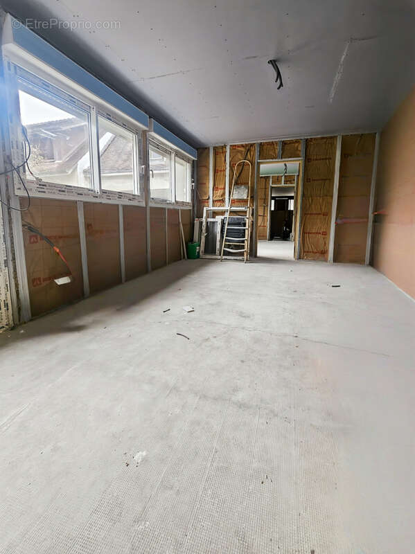 Opportunité investisseur   hyper centre les andelys - bâtiment 110 m2 - photo 2