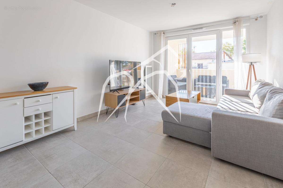 Appartement t2 - 40m²  parking  baillargues (34670) - photo 2