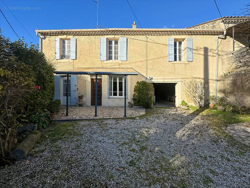 Maison à CHATEAURENARD