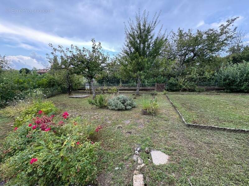 Maison à LA ROCHE-VINEUSE