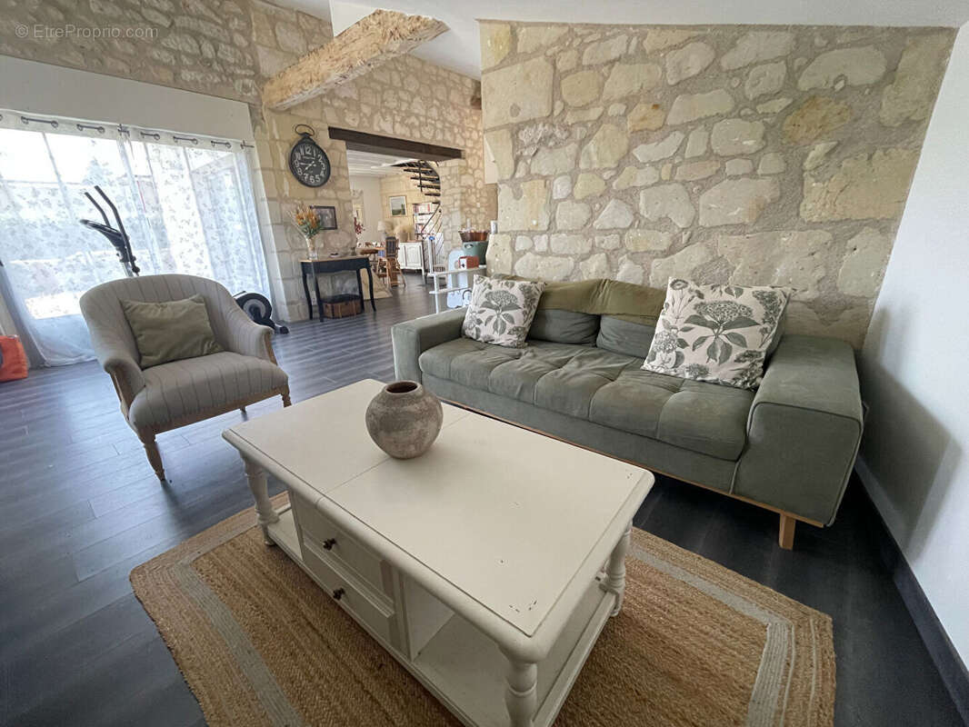 BRISSAC LOIRE AUBANCE - Maison 5 pièces - 109 m² - 880 m² terrain - photo 6