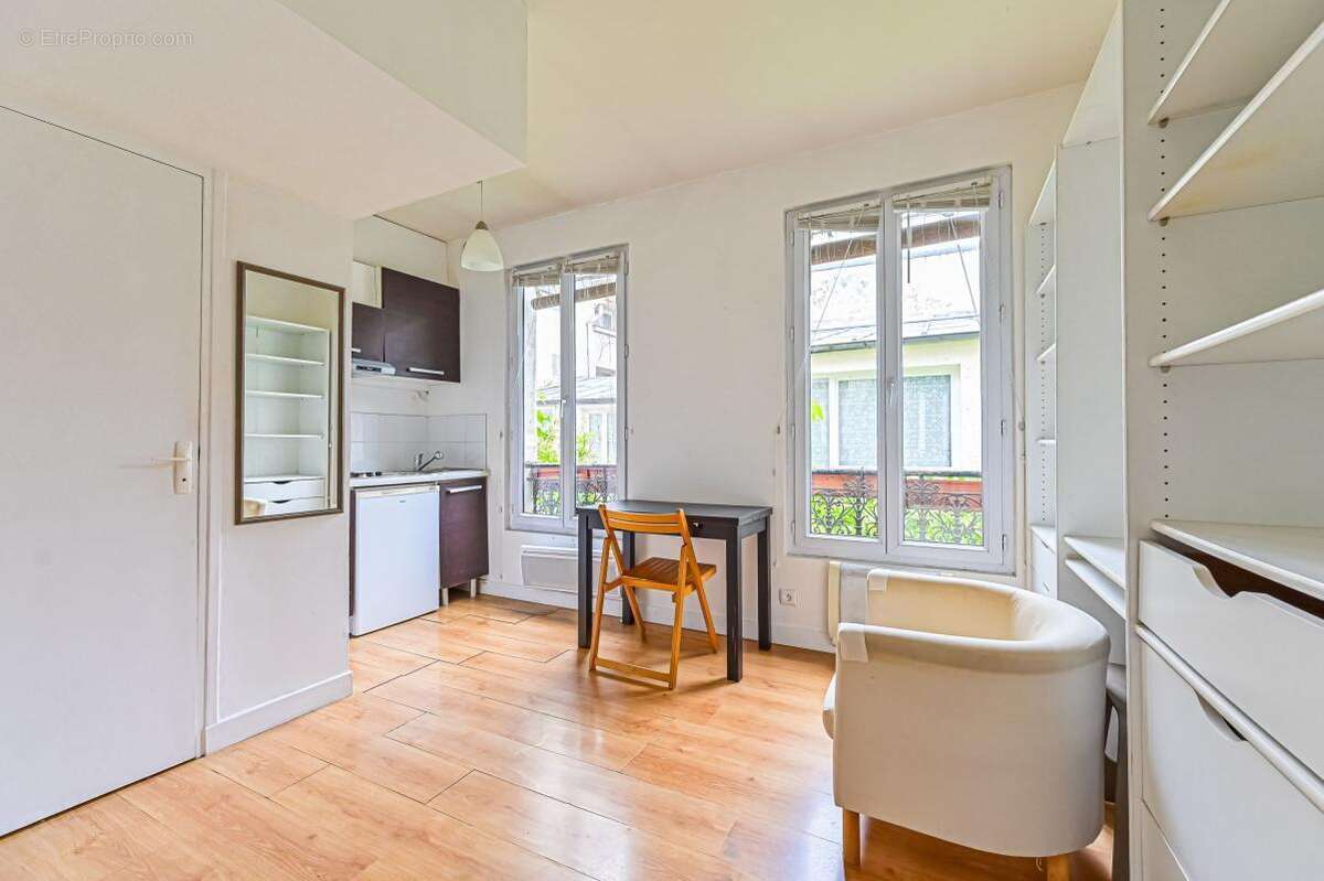 Appartement à PARIS-11E