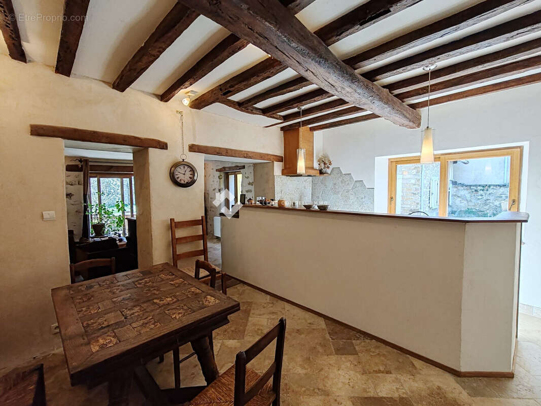 Maison 100 m² à Champagne-Sur-Seine  - photo 6