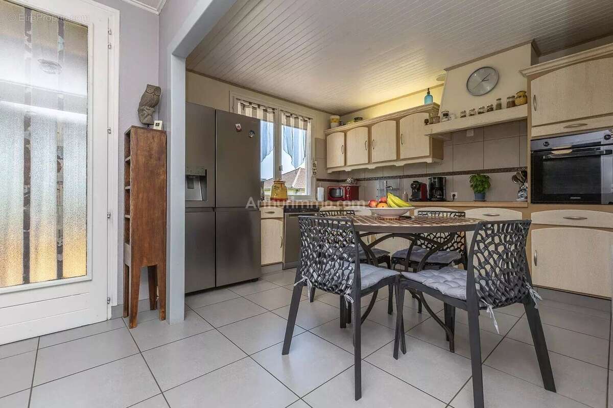 Maison à MONTALIEU-VERCIEU