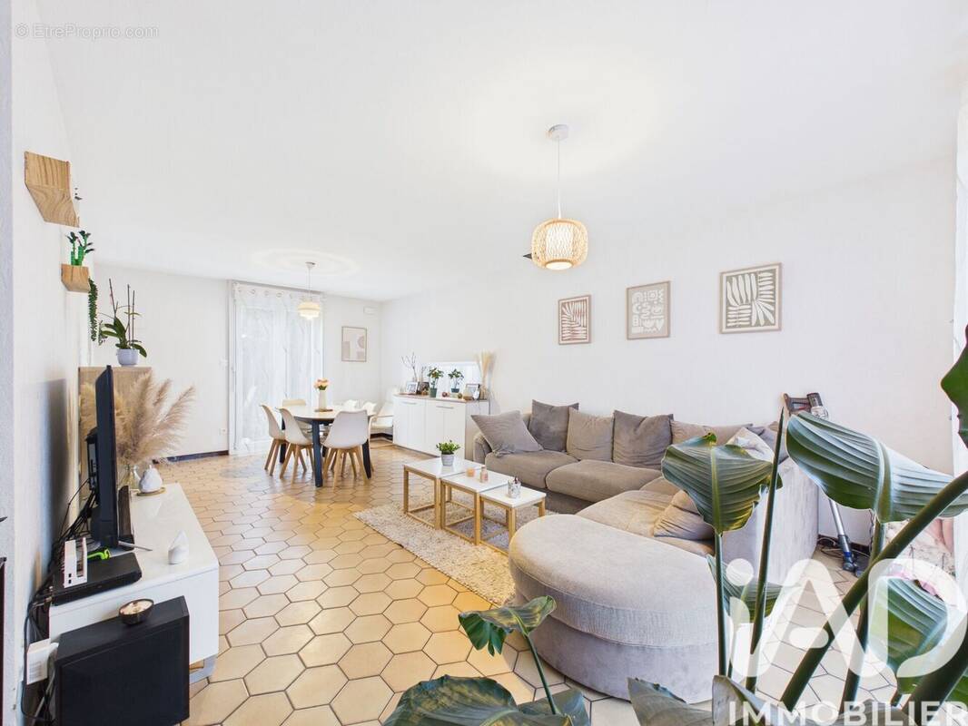 Photo 1 - Maison à LUCEY