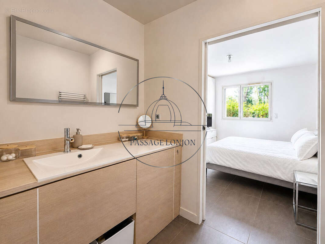 Appartement à LATTES