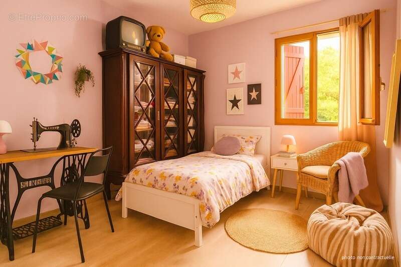 Maison à SAINT-CHRISTOPHE-DE-DOUBLE