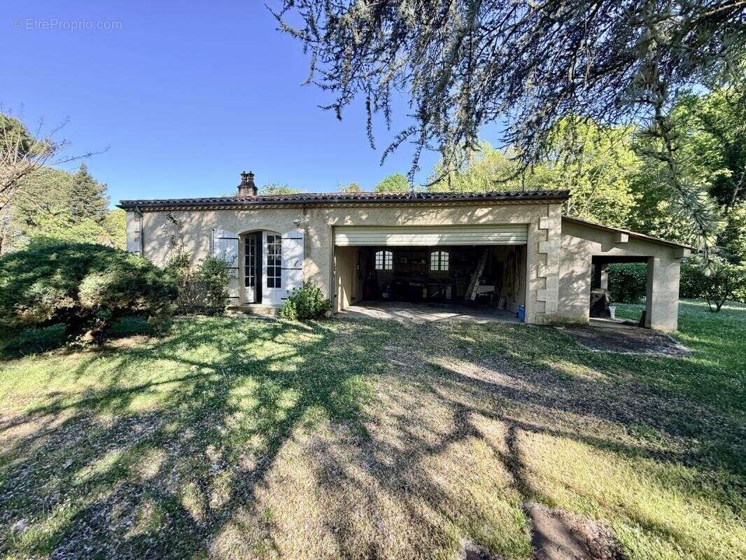 Maison à PORT-SAINTE-FOY-ET-PONCHAPT