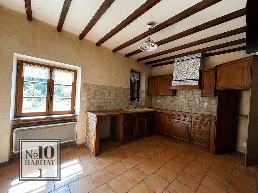 Maison à MAUVEZIN