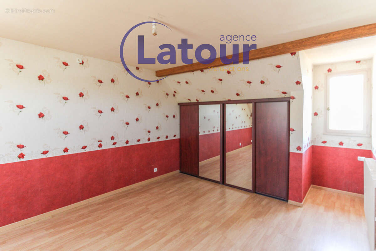 A VERNOUILLET, Maison de 6 pièces, 5 chambres, 133 m2 - photo 9