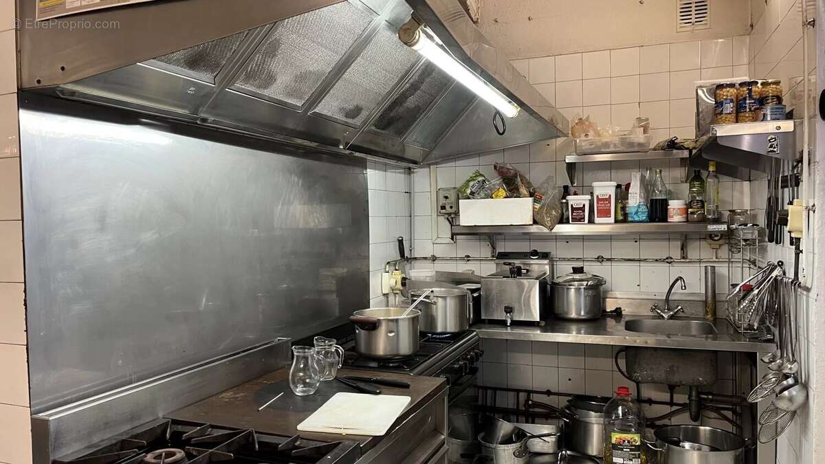 Commerce à PORT-DE-BOUC