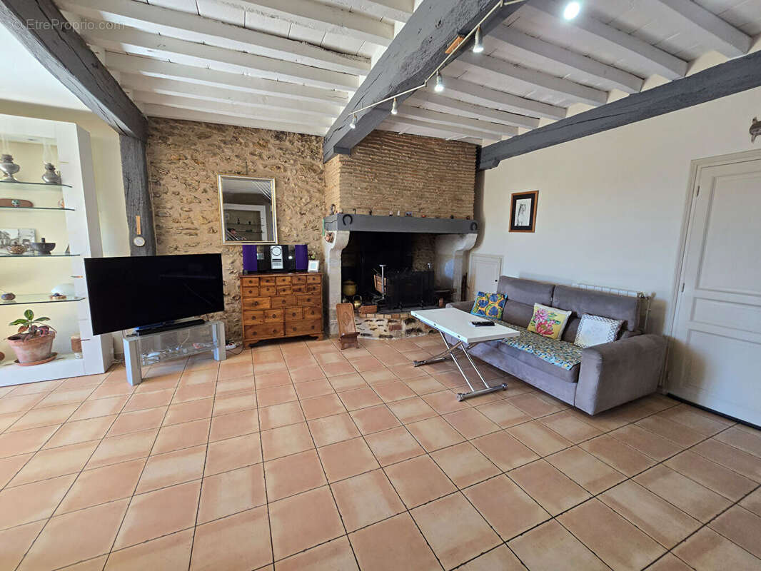 Maison à MAZEROLLES