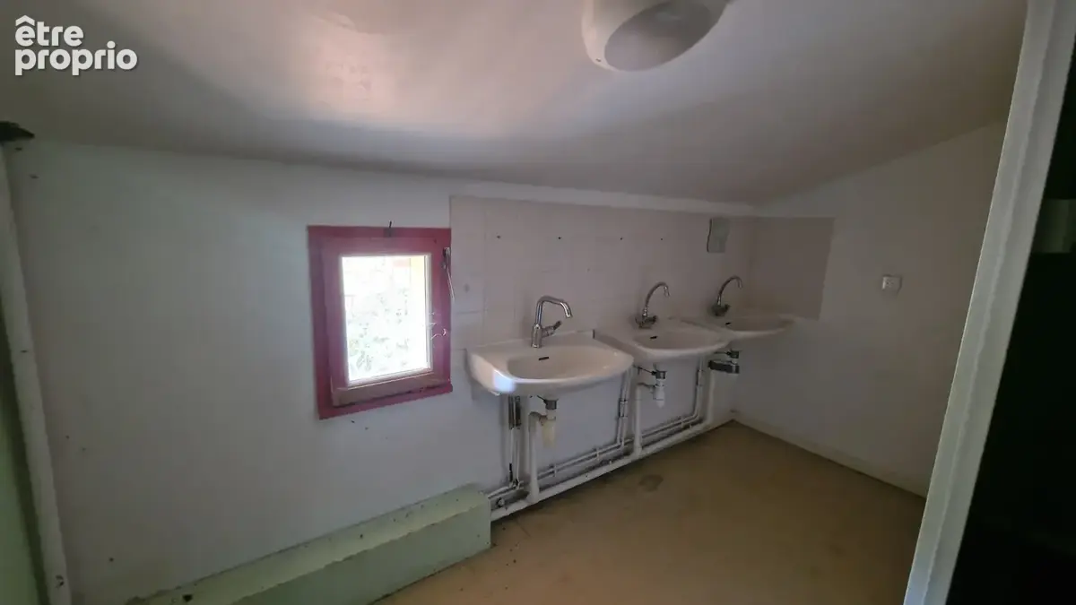 Ensemble immobilier à fort potentiel   493 m2   terrain de 9 150 m2   bourdeaux - photo 7