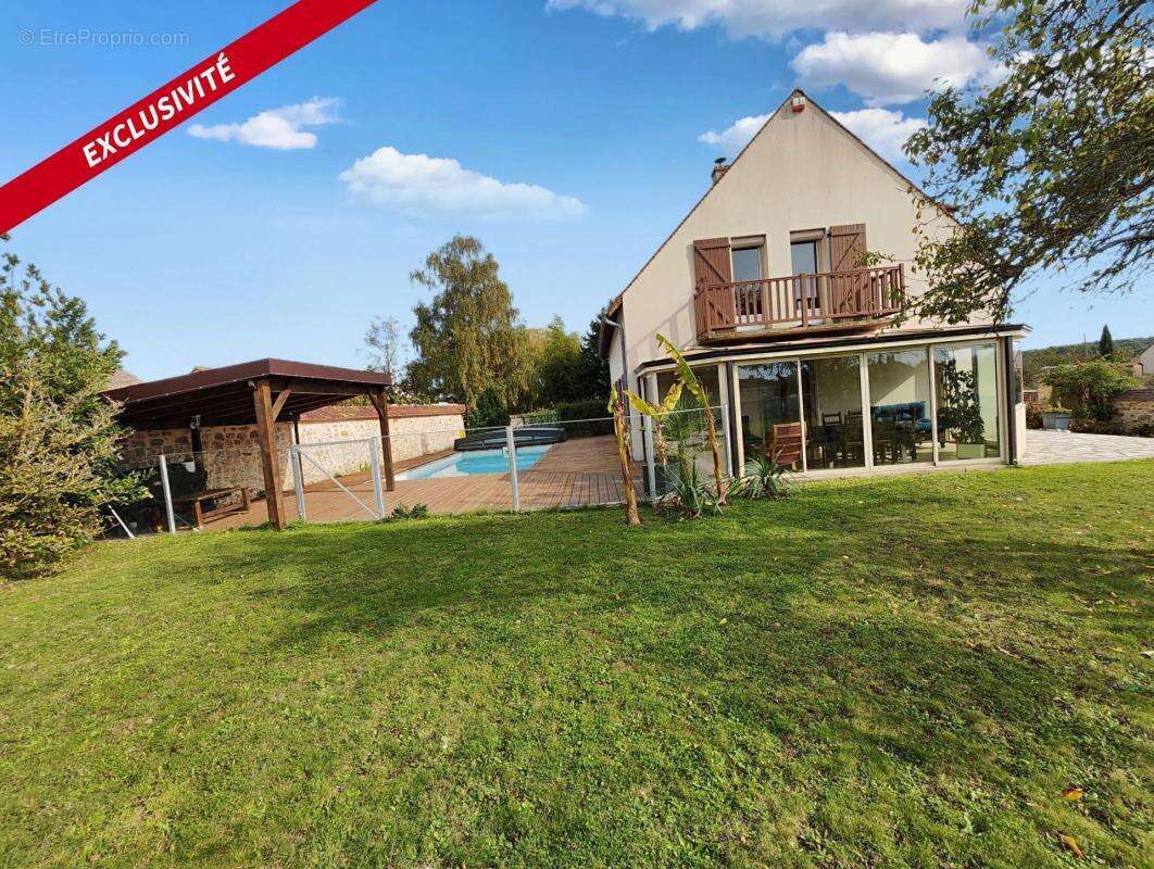 Maison à SIVRY-COURTRY