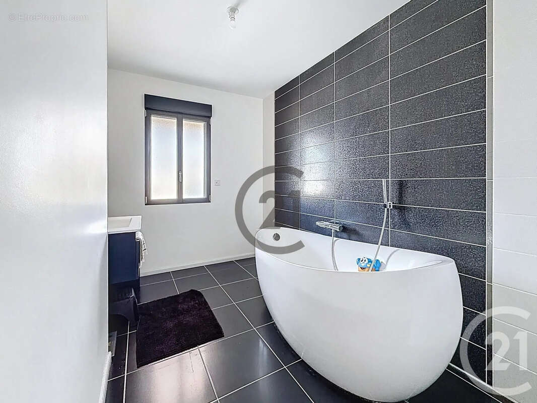 Maison à CRENEY-PRES-TROYES