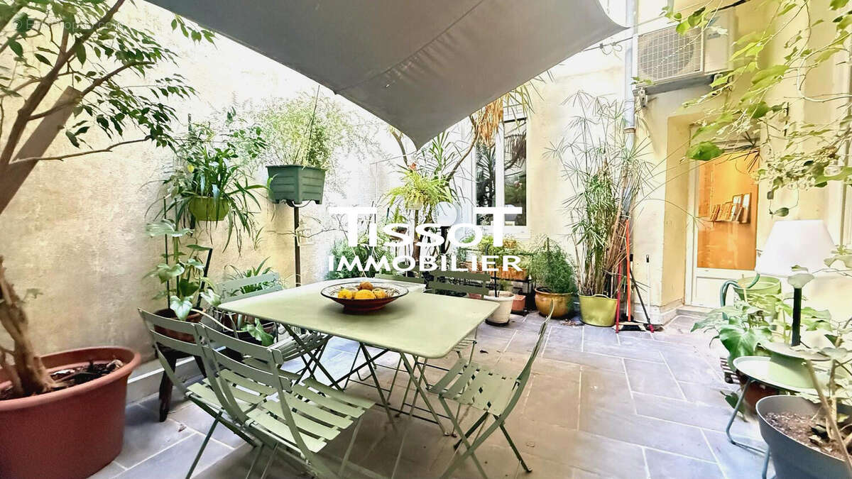 Appartement à NIMES