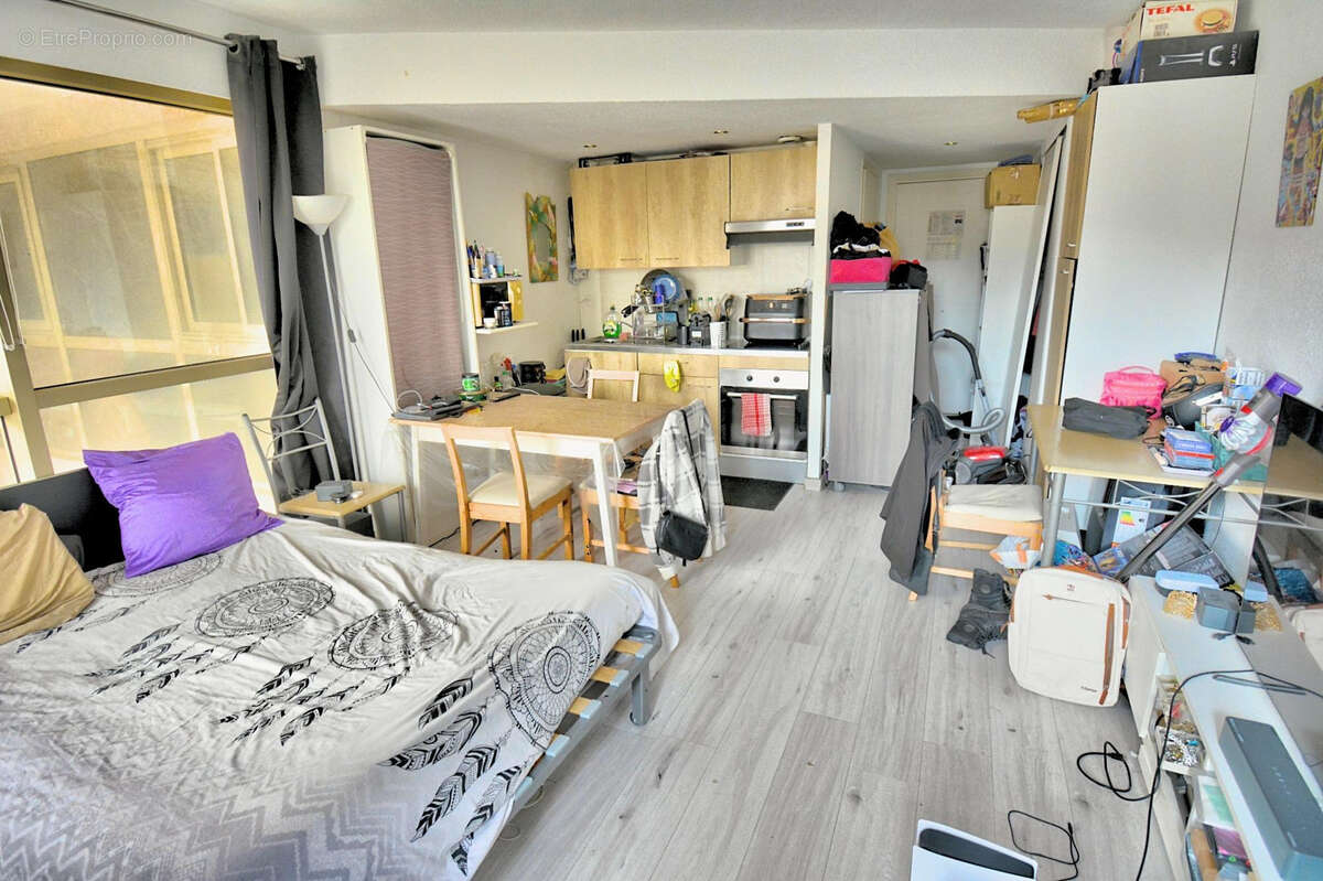 Appartement à VALLAURIS