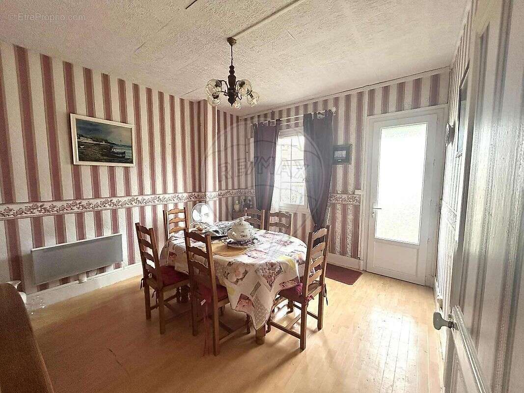 Maison à IMPHY