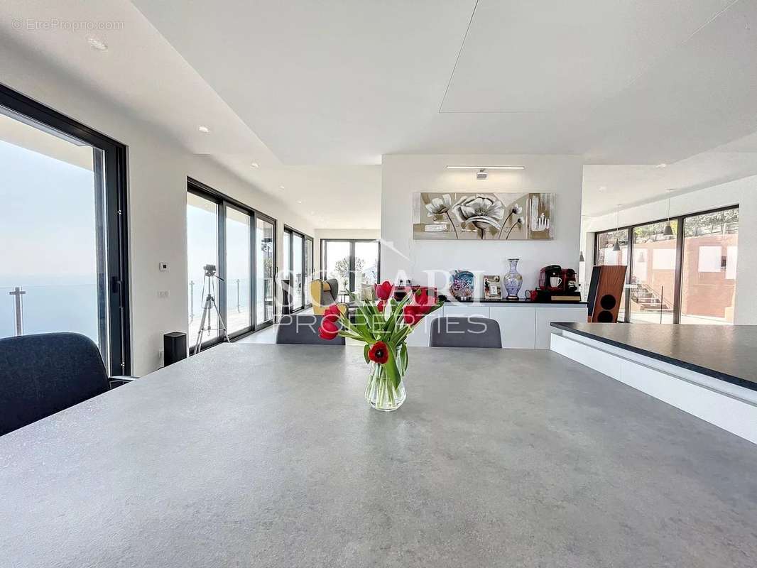 Maison à THEOULE-SUR-MER