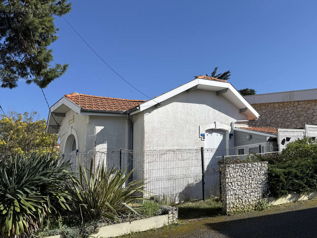 Maison à SAINT-GEORGES-DE-DIDONNE