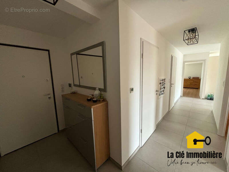 Bartenheim   Superbe appartement 4 pièces de 84 m2 avec balcon, garage, cave et parking - photo 2