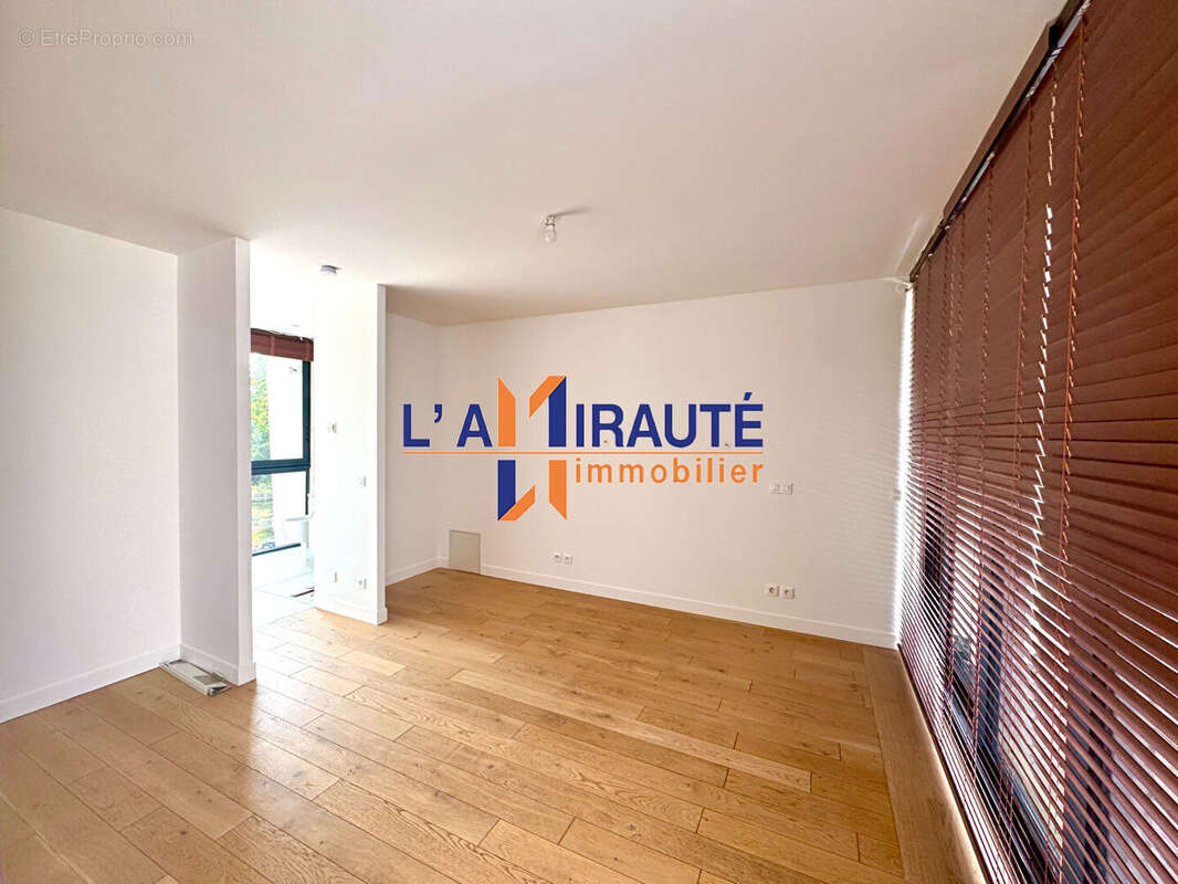 Maison à MAISONS-LAFFITTE