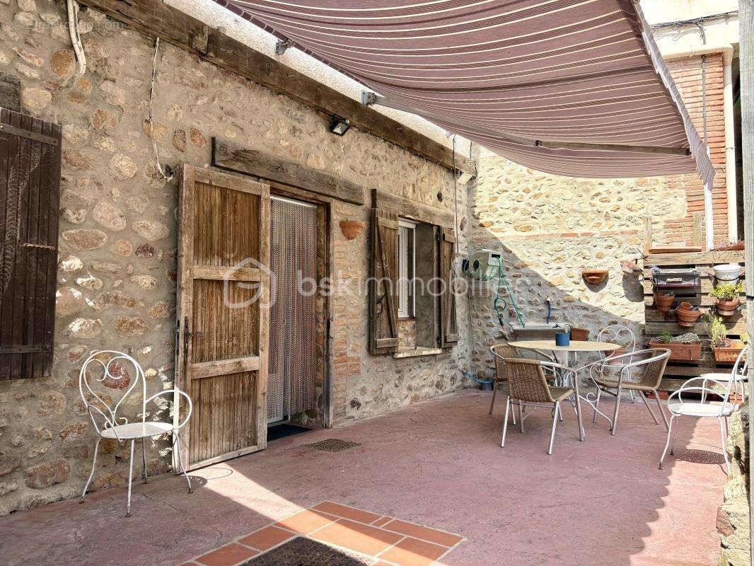 Maison familiale de 150 m² avec garage à vendre à Ponteilla (66) - photo 15
