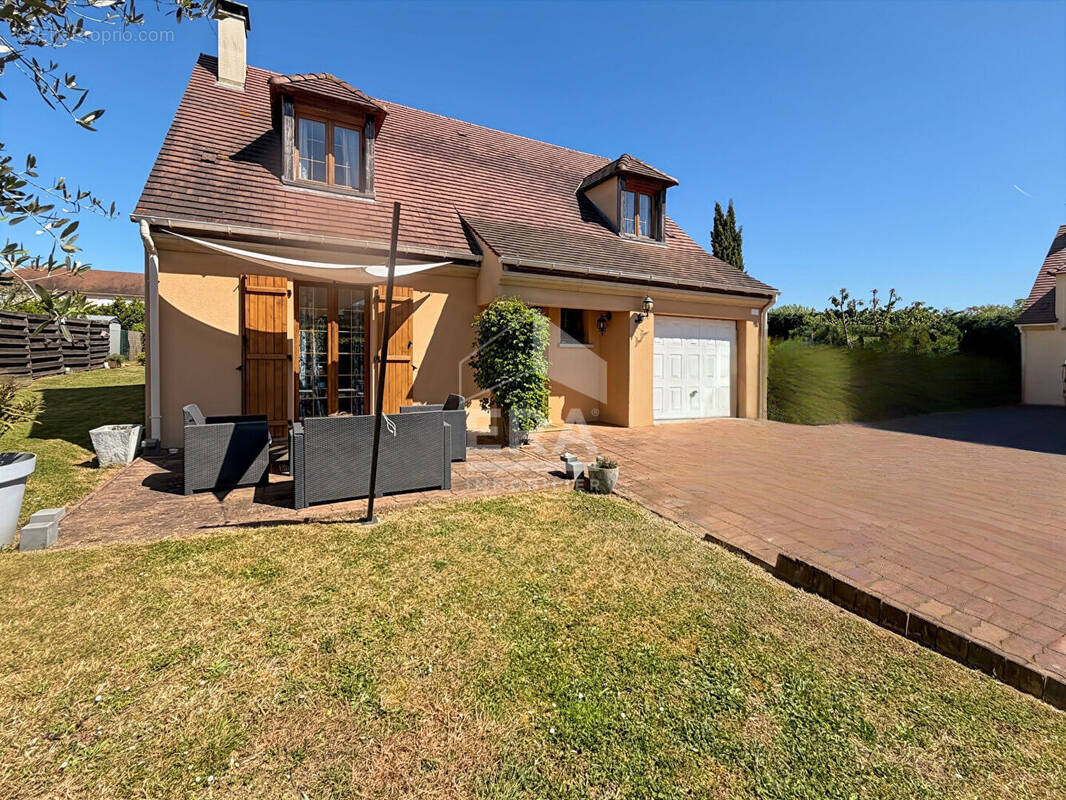 Maison à SAINT-FARGEAU-PONTHIERRY