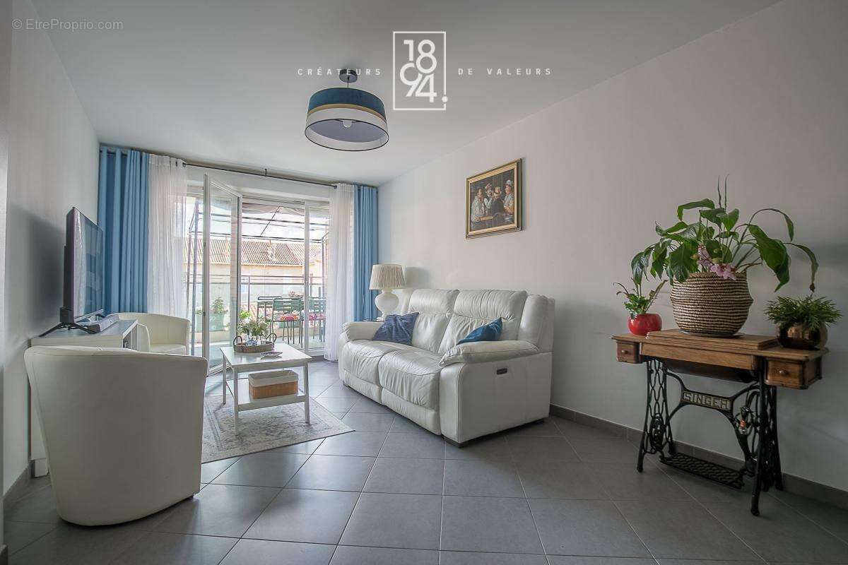 Appartement à MARSEILLE-8E