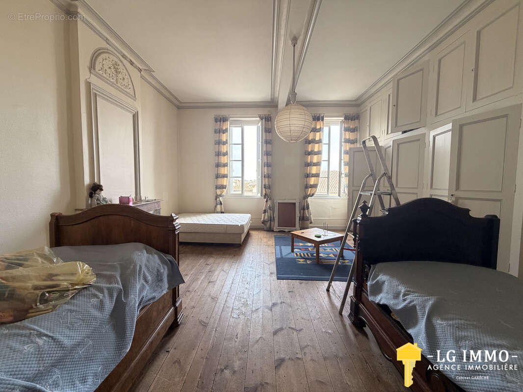 Maison de maitre, 400 m2, 190 m2 dépendances, parc 7 000 m2 - photo 28