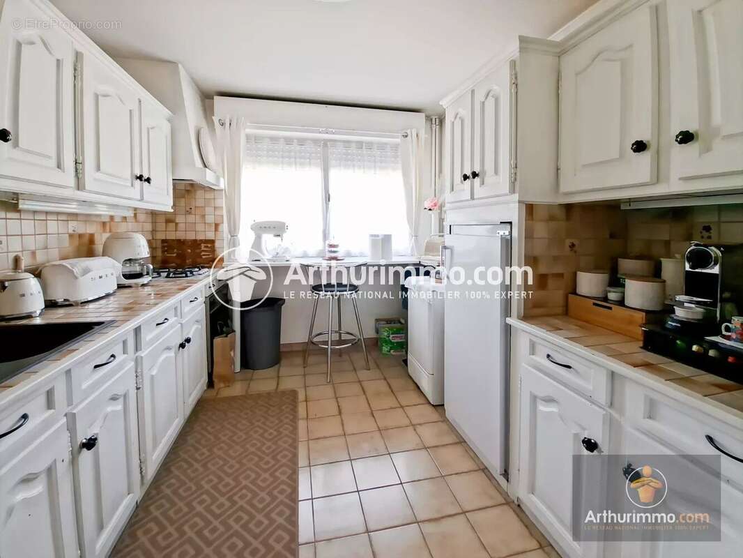 Appartement à SAINT-PIERRE-DU-PERRAY