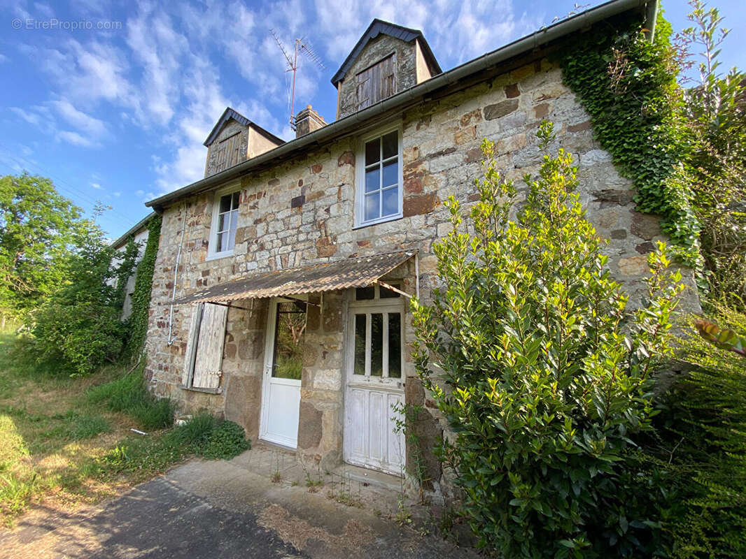 Maison à CHAMPSECRET