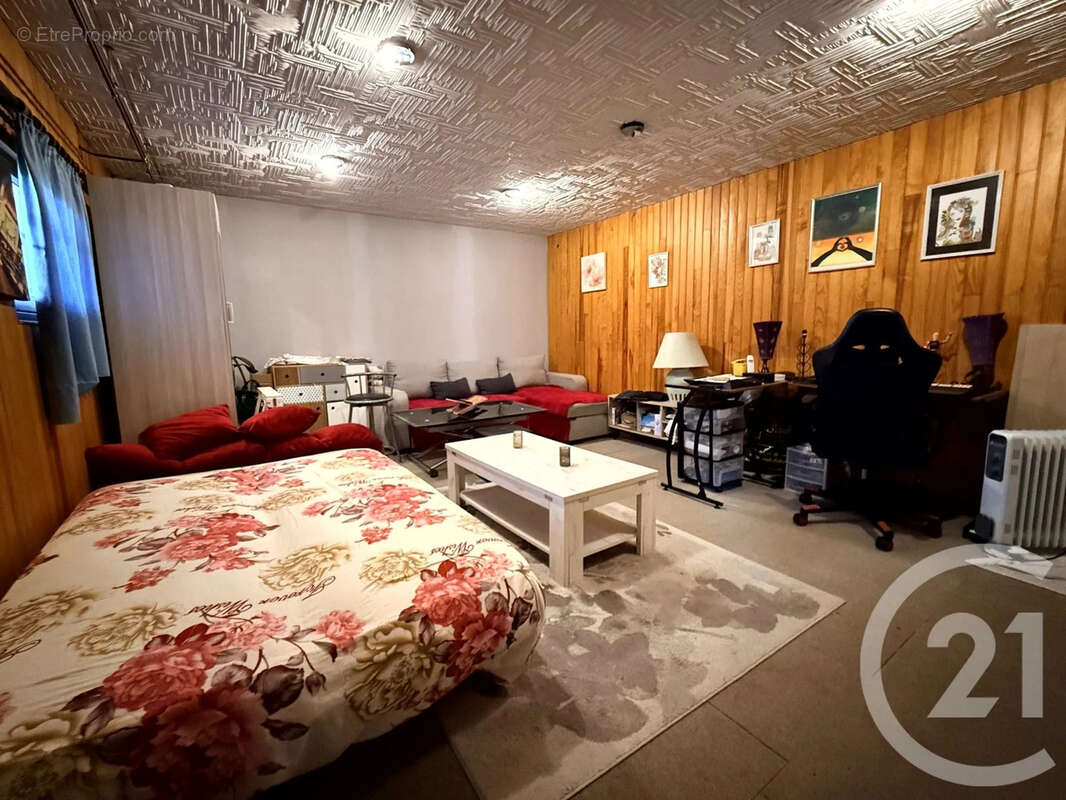 Maison à SAINT-QUENTIN