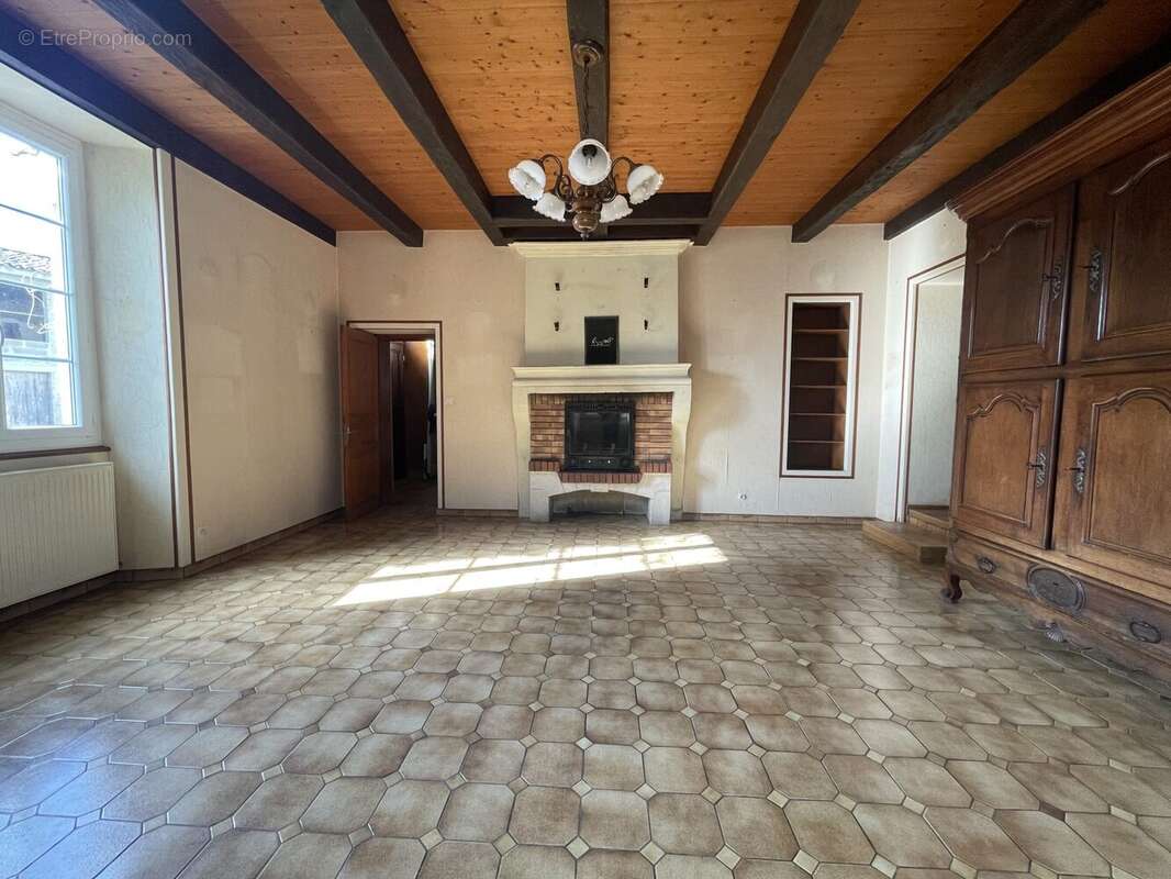 Maison à DEVIAT