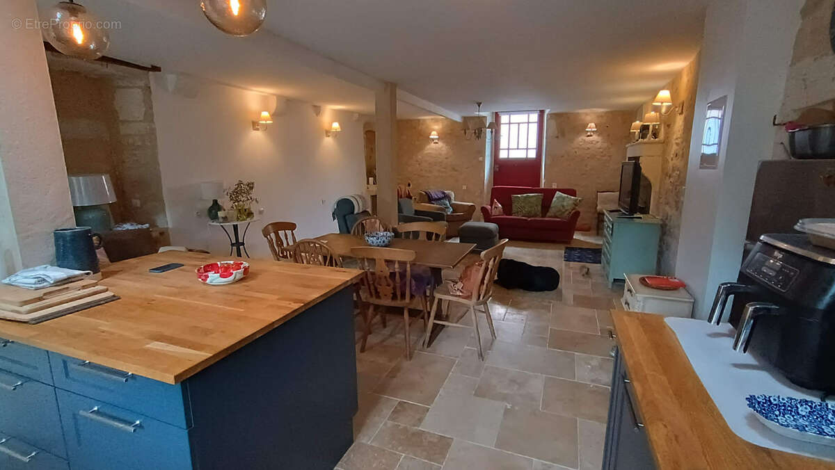 Maison à LA ROCHEFOUCAULD