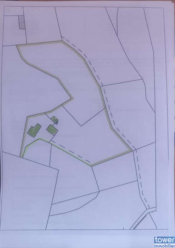 Terrain à VABRE-TIZAC