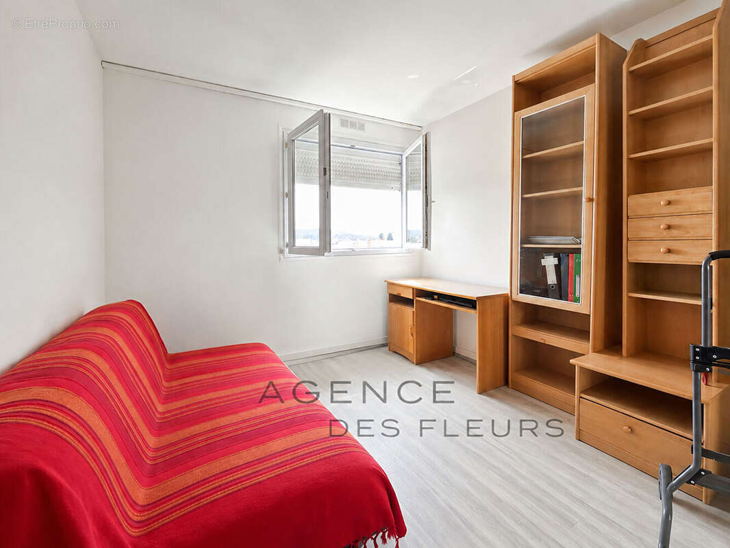 T4 ST AUBIN LES ELBEUF - 4 pièce(s) - 102 m2 - photo 10