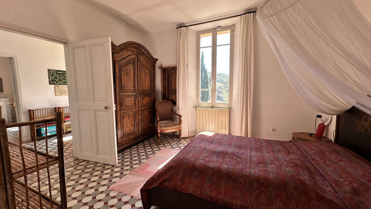 Maison à SUZETTE